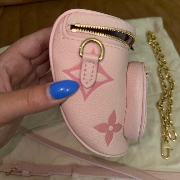 Louis Vuitton Mini Bumbag Gradient Pink By The Pool Monogram Limited Edition. - Picture 6 of 12